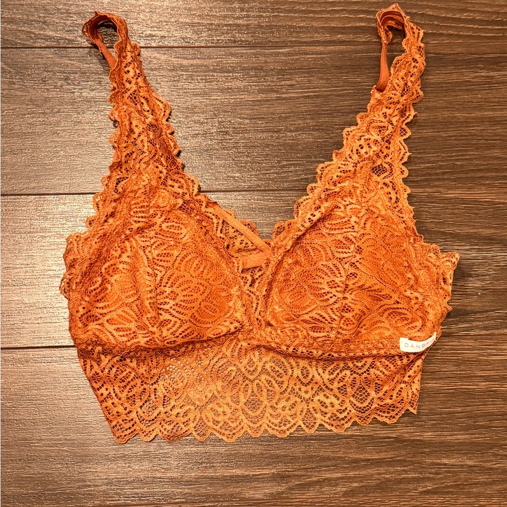 Danskin / Winners Bralette Lace | SMALL